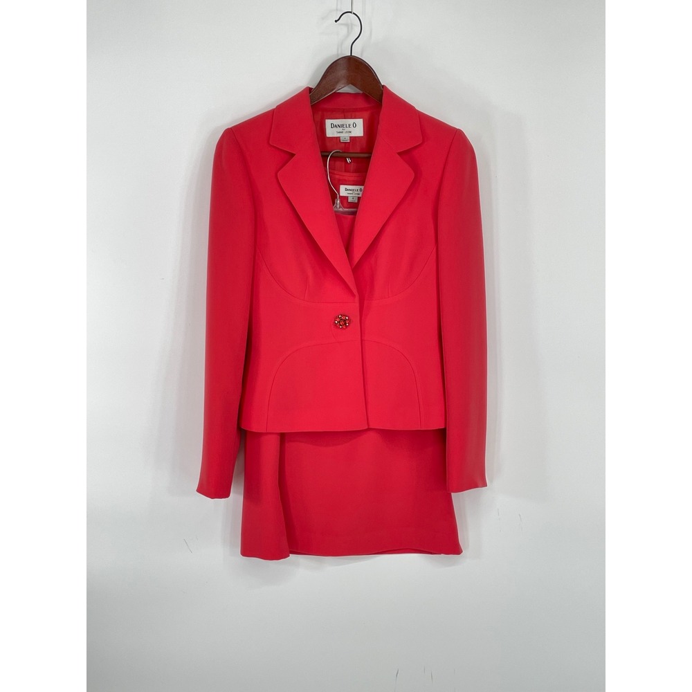 VTG Daniele O by Tahari Levine Womens 3 Piece Skirt Suit 4 Blazer Set Red Crepe